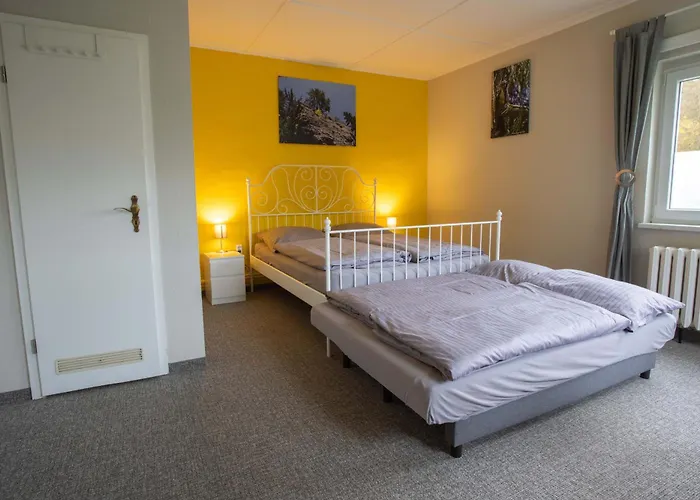 Am Waldesrand Konukevi 3*