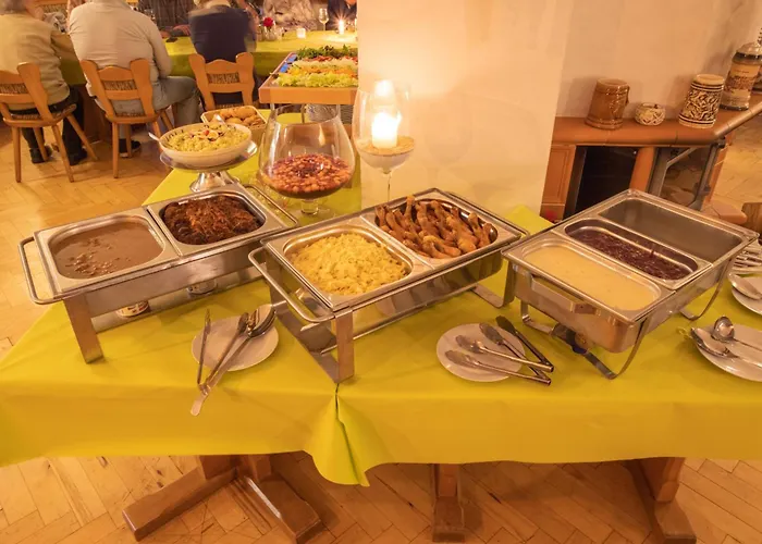 Am Waldesrand Konukevi